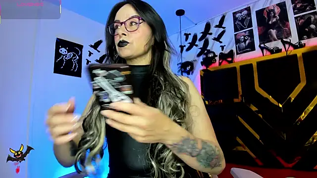 Evangelinejoness  online show from 11-23-25, 11:54