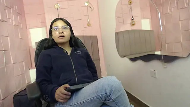  kita online show from 10-28-25, 01:36