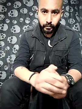Snapshot of BalamNoir chatting on 10-16-25, 03:24 BalamNoir online show from 10-16-25, 03:24