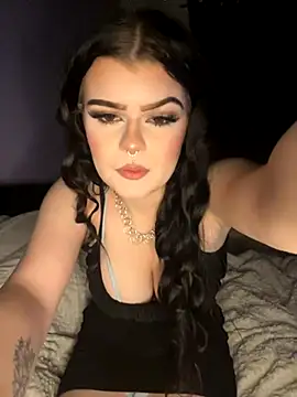 StarKatzz online show from 10-13-25, 02:55