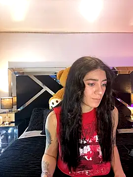 Snapshot of Moon_Magic chatting on 10-28-25, 02:53 Moon Magic online show from 10-28-25, 02:53