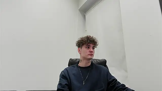 Snapshot of Nick_Phillip chatting on 11-15-25, 01:51 Nick Phillip online show from 11-15-25, 01:51