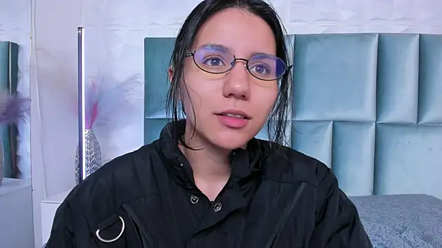 HollyPeach online show from 06-29-26, 06:41