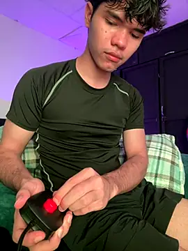 Im Camii online show from 12-02-25, 06:03