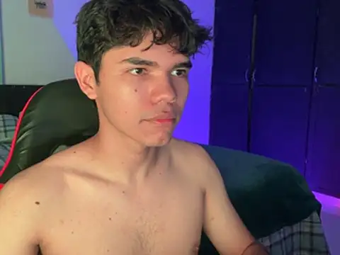 Im Camii online show from 04-18-26, 07:58
