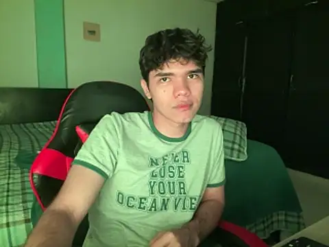Im Camii online show from 04-23-26, 06:10