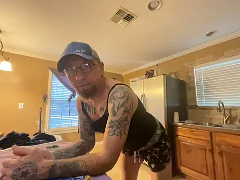 Yknot1169 online show from 10-22-25, 02:39