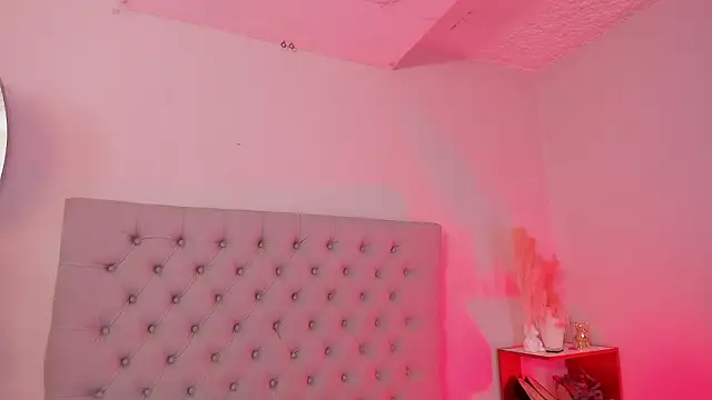 SofiRuiz  online show from 02-01-26, 03:38