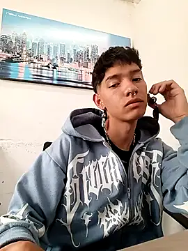 heyy noah11 online show from 05-07-26, 07:52