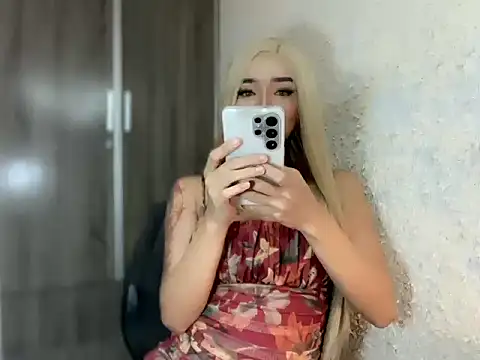 TinyTemptress online show from 03-27-26, 07:58