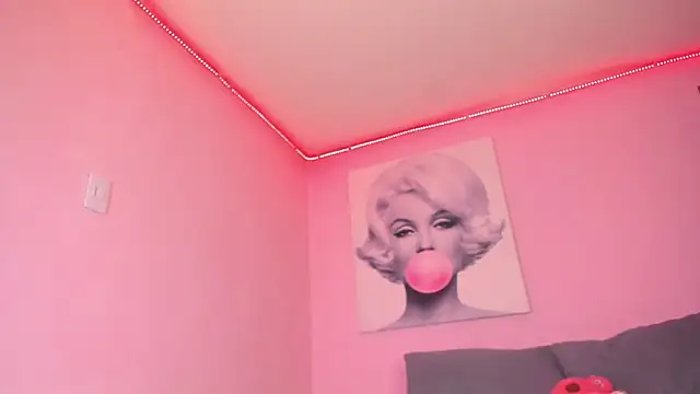 BiancaValentinna online show from 02-05-26, 10:25