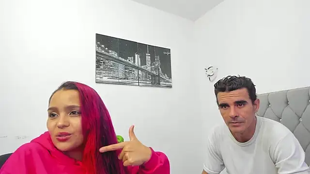 Sofi And Santy online show from 11-22-25, 01:48