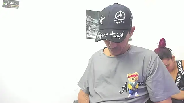 Sofi And Santy online show from 01-12-26, 12:49