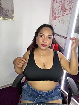 Snapshot of _Lissa_01 chatting on 10-11-25, 03:28 Lissa 01 online show from 10-11-25, 03:28