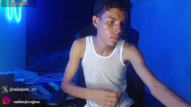 jhojan foxxx  online show from 11-22-25, 08:30