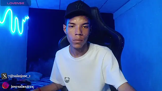 jhojan foxxx  online show from 11-24-25, 08:19