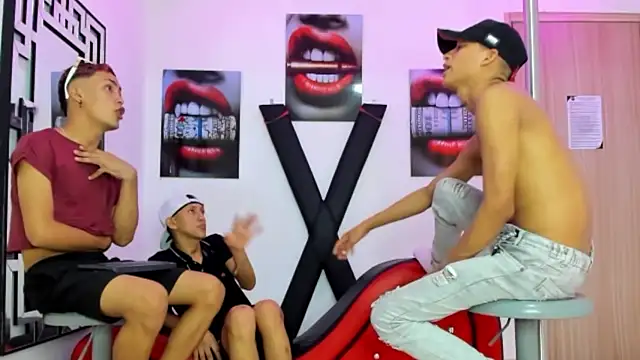 EMPIRE BOYS1 online show from 10-23-25, 07:12