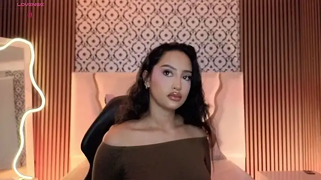 BEELLA TAY1 online show from 03-18-26, 05:43