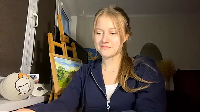 SeritaPicketta online show from 10-13-25, 03:23