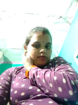 Snapshot of Monika_cuty chatting on 10-12-25, 03:11 Monika cuty online show from 10-12-25, 03:11