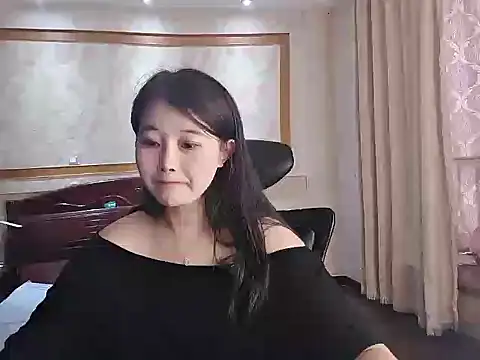 Snapshot of qingling- chatting on 10-16-25, 04:46 qingling- online show from 10-16-25, 04:46