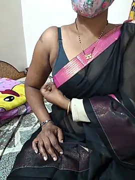 Snapshot of Best_Kannada_Couple chatting on 02-14-26, 04:31 Best Kannada Couple online show from 02-14-26, 04:31