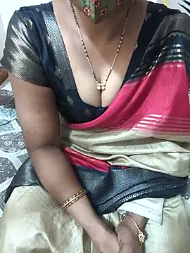 Snapshot of Best_Kannada_Couple chatting on 02-16-26, 04:41 Best Kannada Couple online show from 02-16-26, 04:41