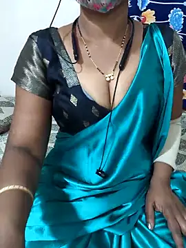 Snapshot of Best_Kannada_Couple chatting on 03-07-26, 05:10 Best Kannada Couple online show from 03-07-26, 05:10