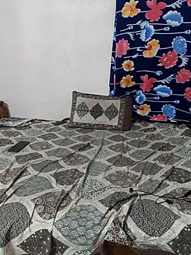 Snapshot of Best_Kannada_Couple chatting on 03-08-26, 06:12 Best Kannada Couple online show from 03-08-26, 06:12