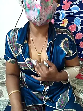 Snapshot of Best_Kannada_Couple chatting on 03-10-26, 05:29 Best Kannada Couple online show from 03-10-26, 05:29