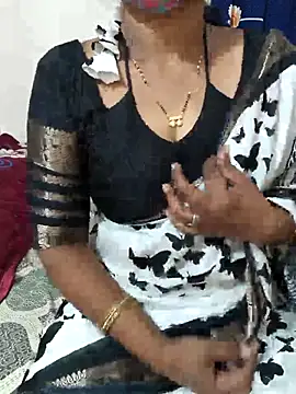 Snapshot of Best_Kannada_Couple chatting on 03-11-26, 06:08 Best Kannada Couple online show from 03-11-26, 06:08