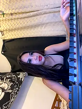 ItsXxxcole3 online show from 12-02-25, 09:14