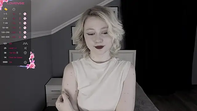 Snapshot of Heily_Planet chatting on 10-17-25, 03:14 Heily Planet online show from 10-17-25, 03:14