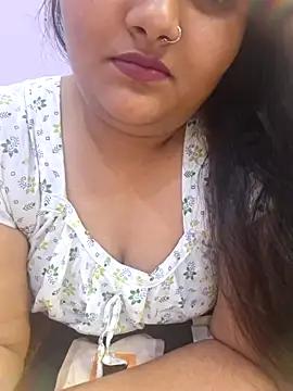 Snapshot of Saffroncutie chatting on 10-24-25, 05:42 Saffroncutie online show from 10-24-25, 05:42