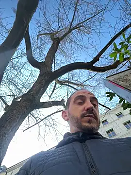 Snapshot of AlexGogo23 chatting on 03-19-26, 12:09 AlexGogo23 online show from 03-19-26, 12:09