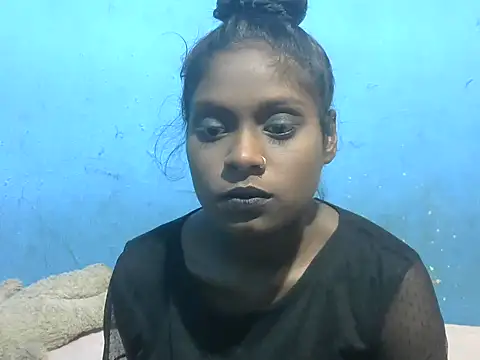 Snapshot of Indiansmiley01 chatting on 01-10-26, 04:42 Indiansmiley01 online show from 01-10-26, 04:42
