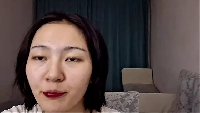 Lyndasilk online show from 05-10-26, 03:17
