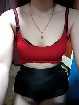 Snapshot of LeanaLy chatting on 10-28-25, 01:53 LeanaLy online show from 10-28-25, 01:53