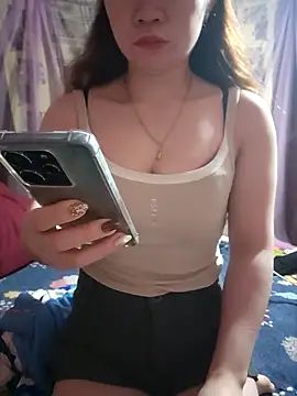 Snapshot of LeanaLy chatting on 01-07-26, 02:25 LeanaLy online show from 01-07-26, 02:25