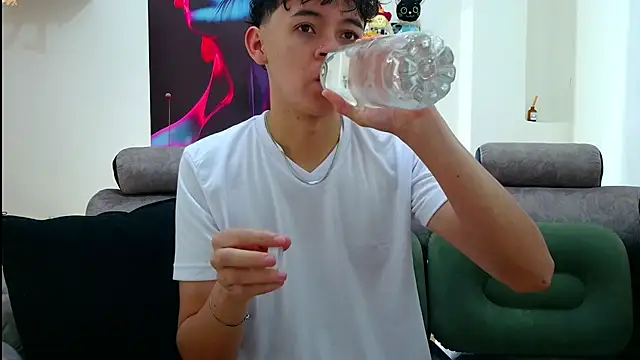 Snapshot of bluewolf247 chatting on 10-15-25, 01:55 bluewolf247 online show from 10-15-25, 01:55