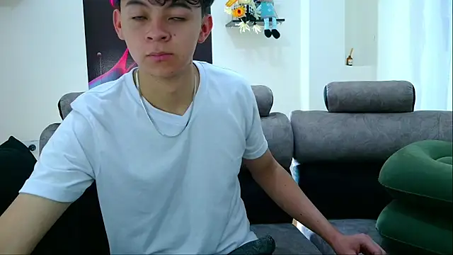 Snapshot of bluewolf247 chatting on 10-23-25, 02:05 bluewolf247 online show from 10-23-25, 02:05