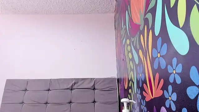 Snapshot of scarleth_blonde69 chatting on 01-31-26, 07:11 scarleth blonde69 online show from 01-31-26, 07:11