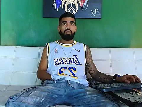 black kameron  online show from 12-01-25, 07:52