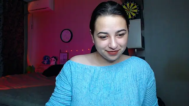 Snapshot of OliviaHeart chatting on 10-14-25, 03:07 OliviaHeart online show from 10-14-25, 03:07