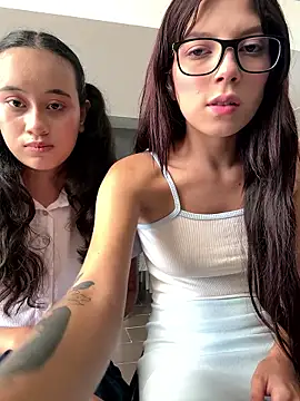 l0lita sweet online show from 01-12-26, 04:23