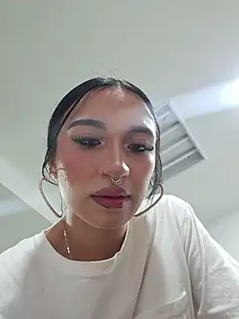 Candy leilaa3 online show from 11-05-25, 12:43