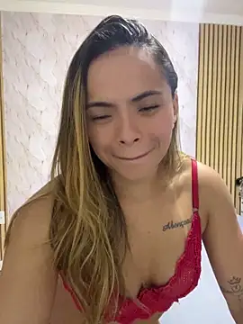 safadinhaquenteW online show from 05-18-26, 02:12