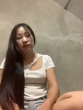 Linh sexyy online show from 10-22-25, 05:08