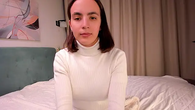 EmaDiaz online show from 10-13-25, 04:29