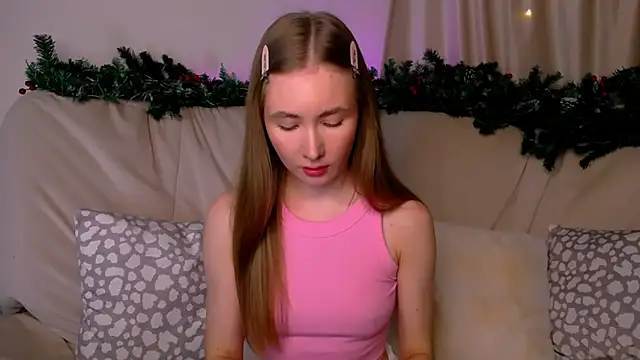 EllyColins online show from 12-19-25, 03:02